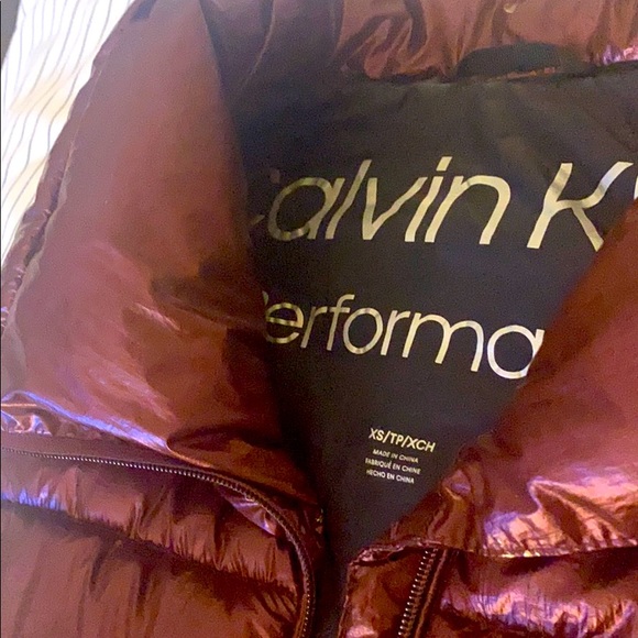 Beautiful Calvin Klein performance XS Wine - Picture 2 of 4